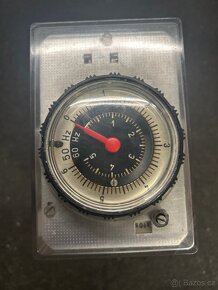 Staré časové spínací relé RVM-6 (PBM-6), 50 / 60 Hz časovač - 2