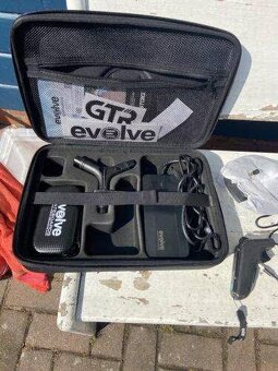 Elektrický longboard Evolve GTR Carbon TOP STAV - 2