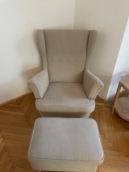 Křeslo IKEA STRANDMON s podnožkou - 2