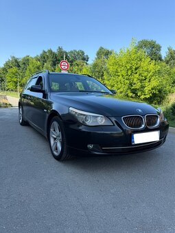 BMW 530xd Touring LCI – 3.0D, xDrive, panorama, STK 04/2027 - 2