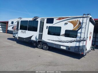 2013 USA obytný návěs forest river thunderbolt 395A xlr - 2