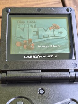 Nintendo Game Boy advance SP+ 4 hry - 2