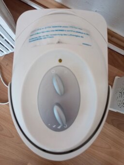 Čistička vzduchu Bionaire. Plně funkční čistička. Pohltí opr - 2