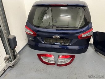 Ford Mondeo mk4 zadní část - 2