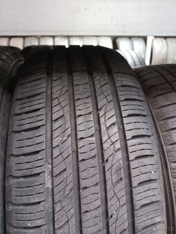 255/60/18 kumho - 2