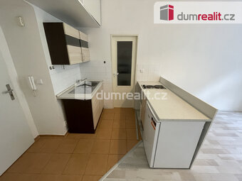 Pronájem bytu 1+kk 22m2 P5 Smíchov nezařízený po rekonstrukc - 2