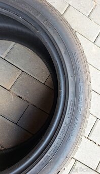 Zimní Nokian 235/45R17 9HXL a Fulda 245/45R18 100V - 2