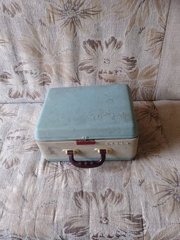 Prodám magnetofon Tesla. - 2