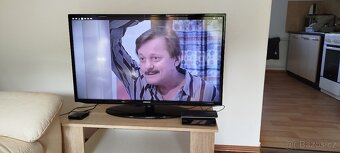 TV Samsung 40" Smart - 2