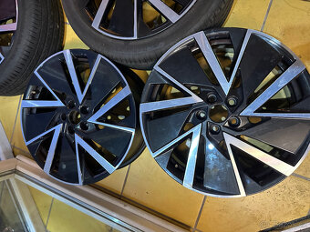 Alu kola Škoda Kamiq r18 - 2