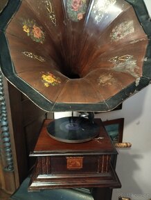 Prodám gramofon s troubou - 2