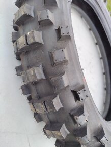 Prodám Enduro pneu - 2