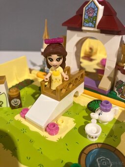 LEGO® Disney Princess™ 43177 Bella a její pohádková kniha do - 2