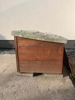 Prodám zateplenou psí boudu - 2