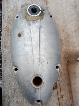 Víko motoru jawa - 2