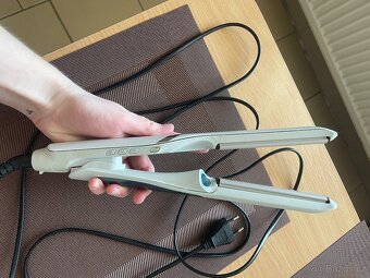 Žehlička na vlasy - 2