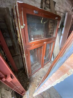 Dřevěná okna. Okno. - 2