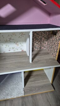 Dřevěný dům pro barbie - 2