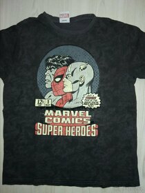 Černá trika vel. 152-164 - 2