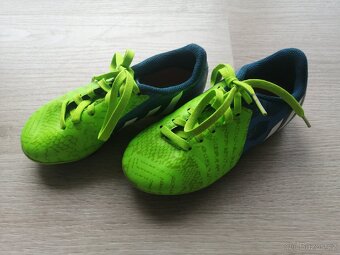 KOPAČKY A SANDÁLY - 2