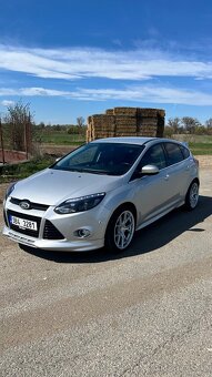 Ford focus 3 hatchback - 2