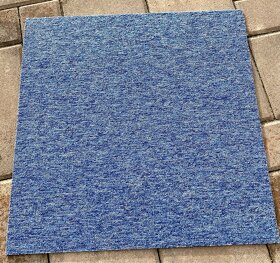 Kobercové čtverce - středně modrá barva - 20 m2 - 2