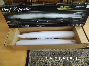 plastový slepovací model vzducholodě LZ 127 - 2