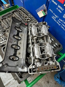 Hlava motoru cbr 600rr 2003-2004 pc37 - 2