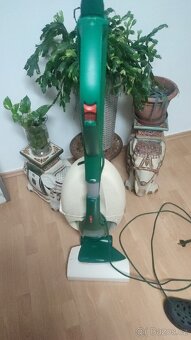 Prodám zánovní vysavač worverk s mnoha příslušenstvím. - 2