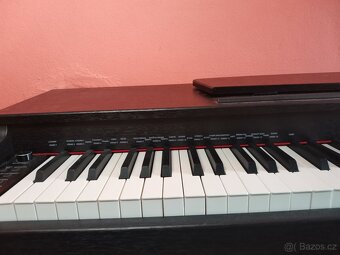 Digitální piano KURZWEIL M70 - 2