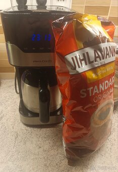 Kávovar Philco PHCM 3000 + 1kg Jihlavanka - 2
