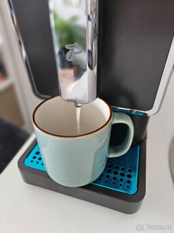 Plnoautomatický kávovar Tchibo Esperto Caffé - 2