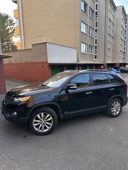 Kia Sorento 2011 2.2CRDi top stav 4x4 - 2
