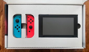 Modované Nintendo Switch + krabice, příslušenství a 32 her - 2
