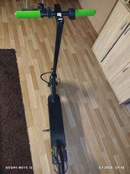 Elektrická koloběžka Boss City RS350 -NOVÁ - 2