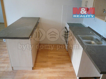 Pronájem bytu 2+kk, 41 m², Chvaletice, ul. U Kulturního domu - 2