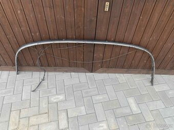 Lišta zadního nárazníku s parkovacími senzory-Superb 1 - 2