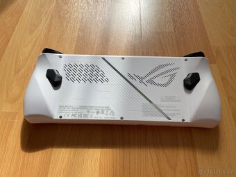 Asus rog ally z1 - JAKO NOVÝ - 2