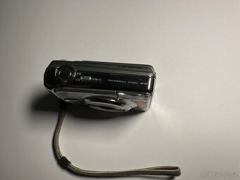 Fujifilm FinePix A820 - 2
