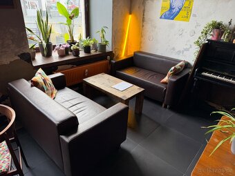 Kožená sedačka + stůl z masivu - 2