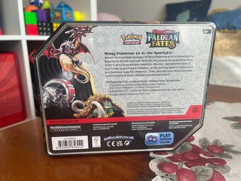 Paldean fates tin (verze Charizard s 5 packy) - 2