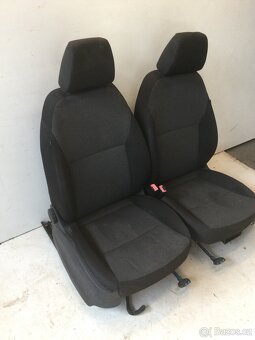 Přední sedačky S airbagy Škoda Octavia III - 2