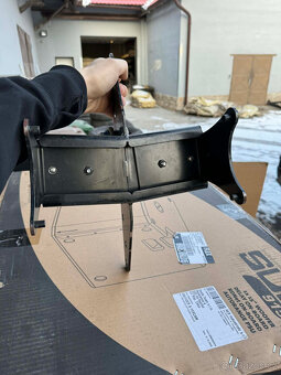 2x závěs na DB-Technologies IG 3 - 2