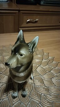 Vlčák socha dux - 2