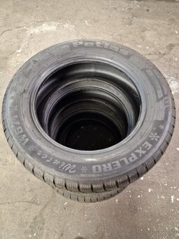 225/60/17 zimní - 2