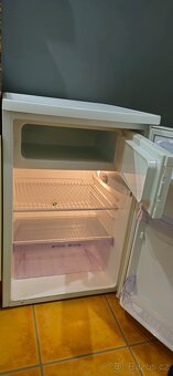 Lednice s mrazákem Zanussi - bílá - 2