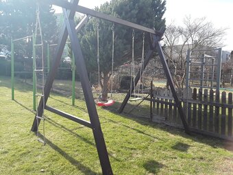 Dětská houpačka - 2 houpačky a žebřík - 2