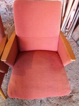 Stará retro křesla - 2