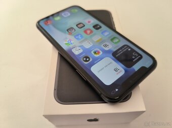 apple iphone 11 64gb Black - 2