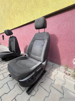 Interiér, Sedačky PASSAT B7 - 2